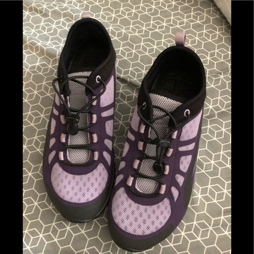 🚫SOLD🚫 NWOT Cabela’s XPG Vibram Hikers